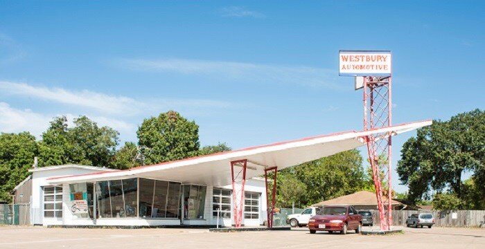 Photo: W. Airport-Hester and Hardaway Photographers Houston’s Westbury Automotive is a Mid Century Modern classic.