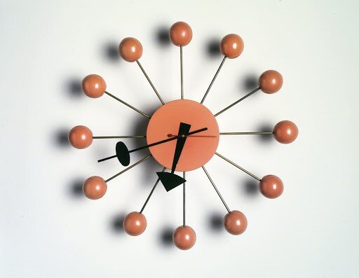 George Nelson’s ball wall clock is an icon of modernist decor. 